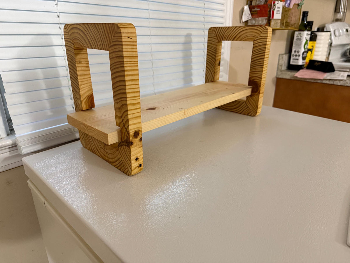 Adjustable Desktop Bookshelf